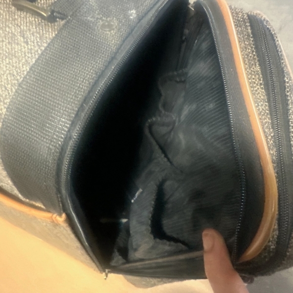 Stylish Gray and Tan Travel Bag - Picture 4 of 5